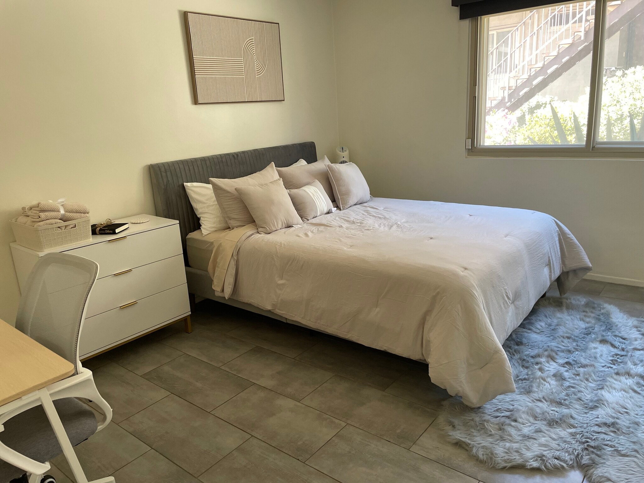Bedroom - 8650 Belford Ave