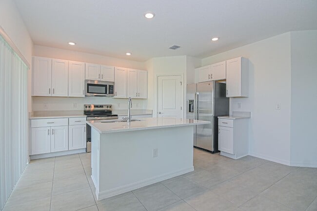 Building Photo - 4744 Babys Breath Pl