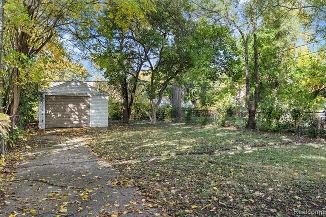 Building Photo - 7419 Asbury Park