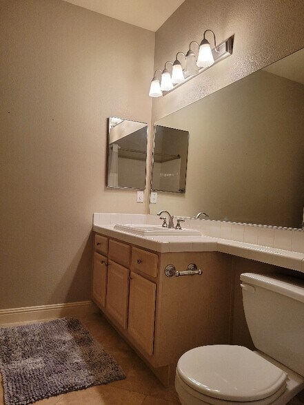 Building Photo - 5250 S Rainbow Blvd