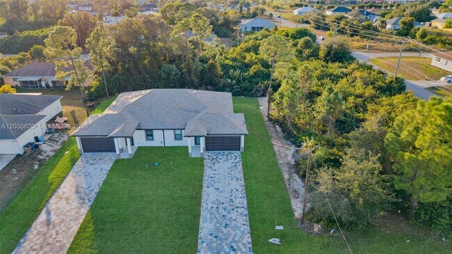 Building Photo - 4980 Fairway Ct