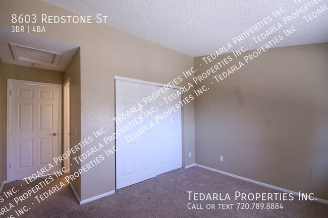 Building Photo - 8603 Redstone St