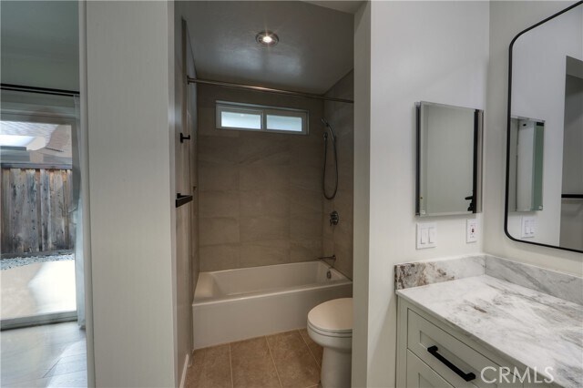 Building Photo - 33 Summerfield