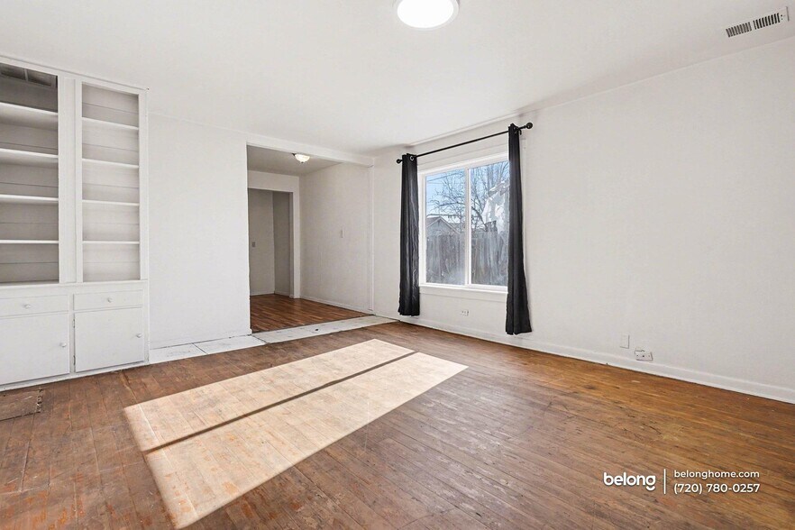 Building Photo - 2040 S Fox St