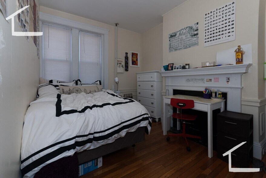 Building Photo - 316 Saint Paul St