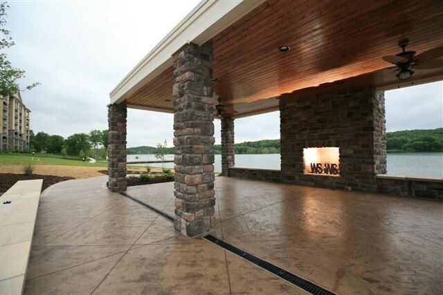 Community outdoor fireplace - 426 Waterside Cir