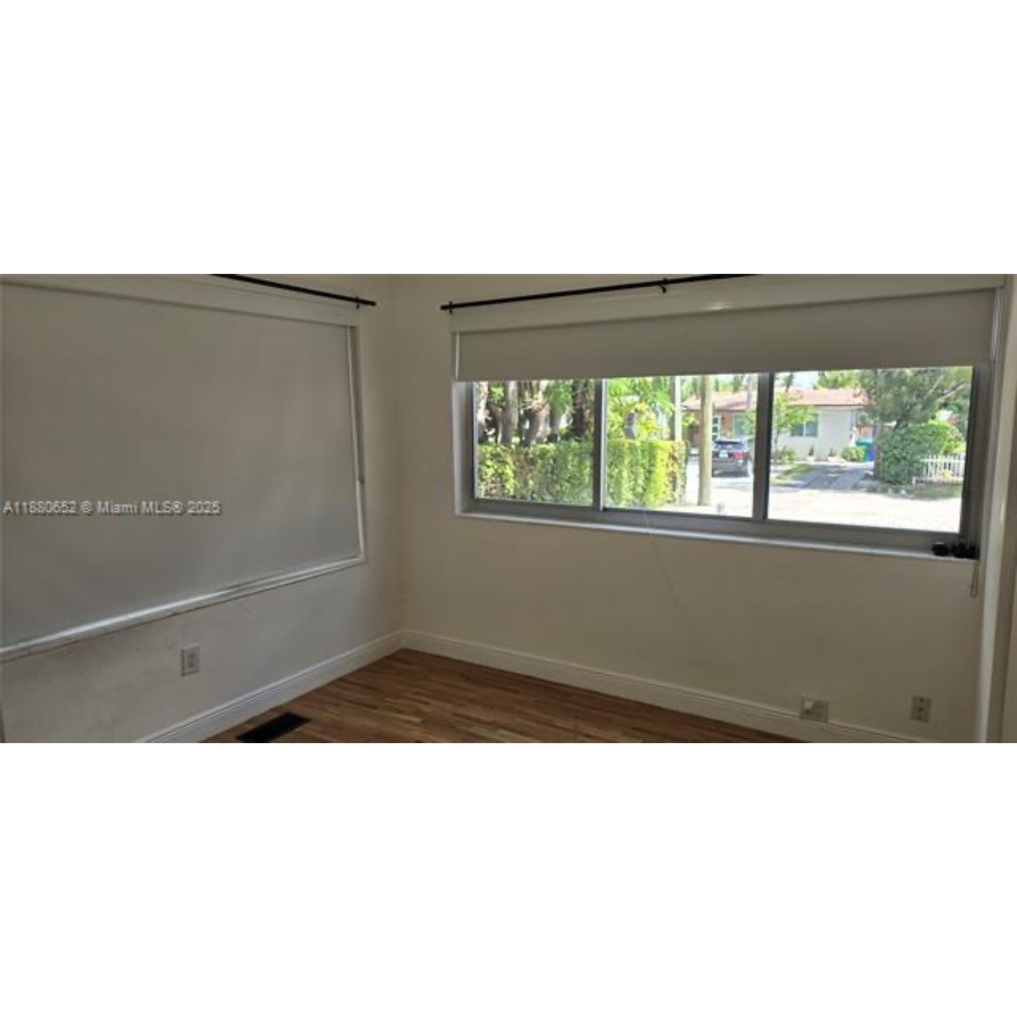 Building Photo - 3915 Ponce de Leon Blvd