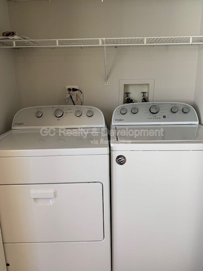 Building Photo - 5474 Ridge Crossing