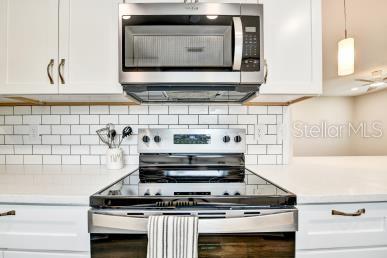 Building Photo - 8403 Lopez Dr