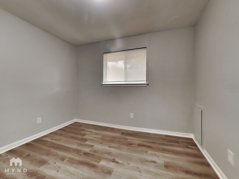 Building Photo - 6410 Harcourt Dr