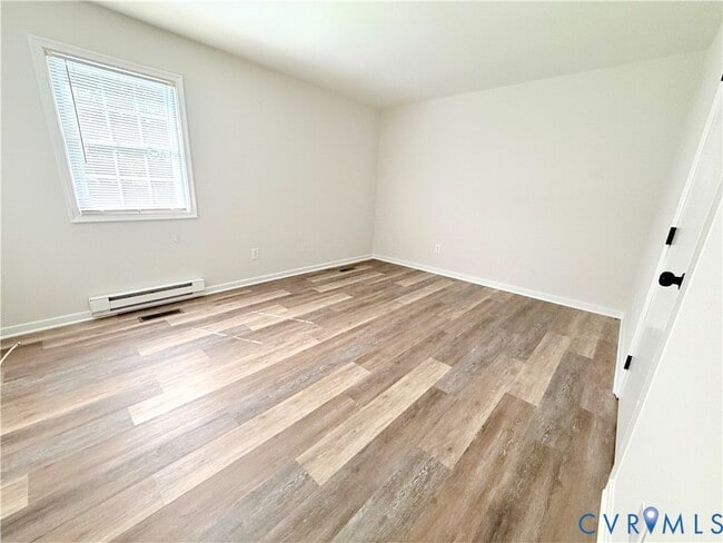Building Photo - 5835 Huntingcreek Dr