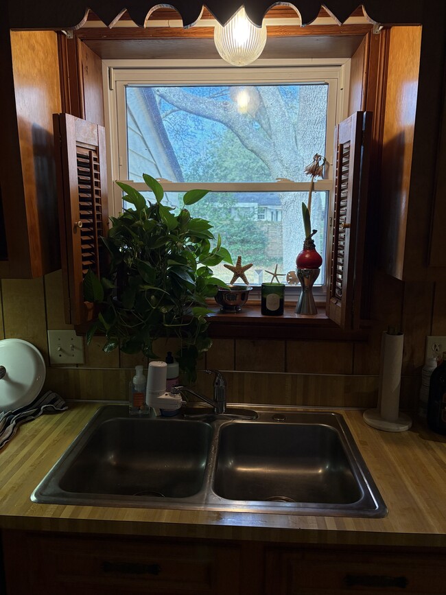 Building Photo - 426 Hobcaw Dr