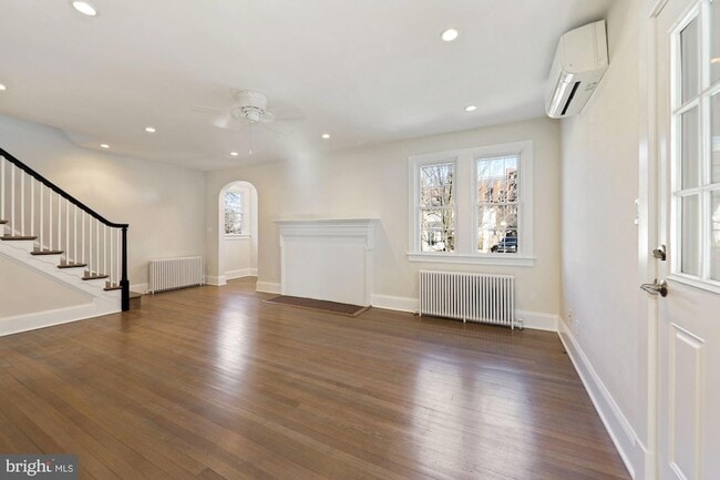Building Photo - 4816 Leland St