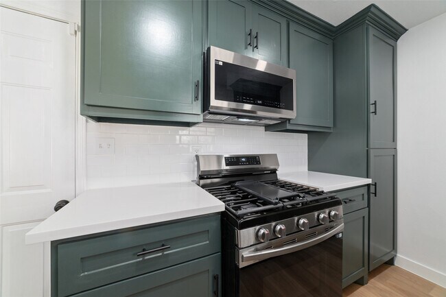 Building Photo - 419 Bellmar Dr