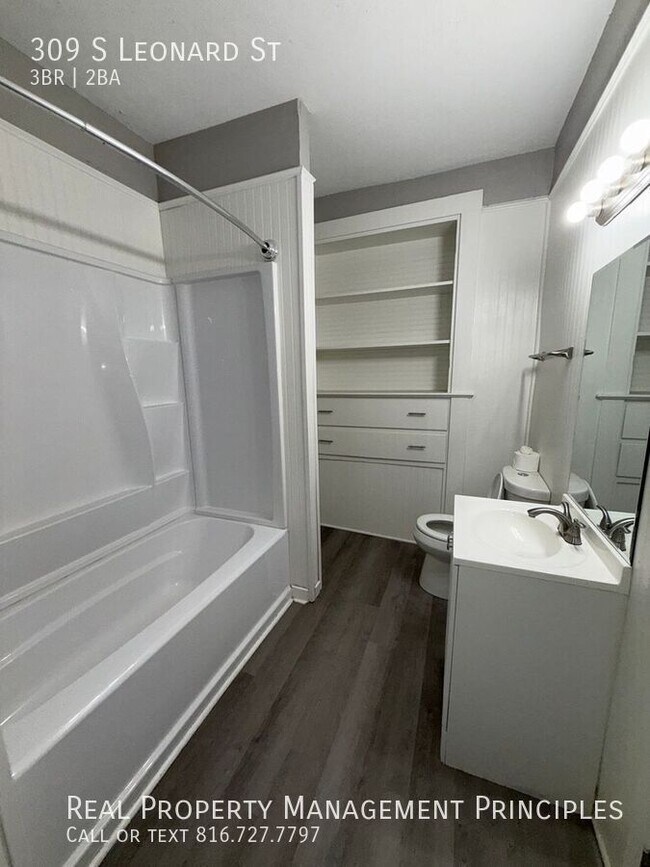 Building Photo - 309 S Leonard St