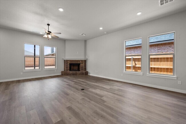 Building Photo - 3202 Farmhouse Ave