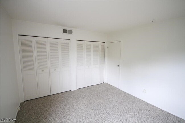 Building Photo - 20333 Detroit Rd