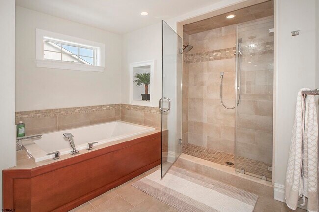 Building Photo - 8510 Fulton Ave