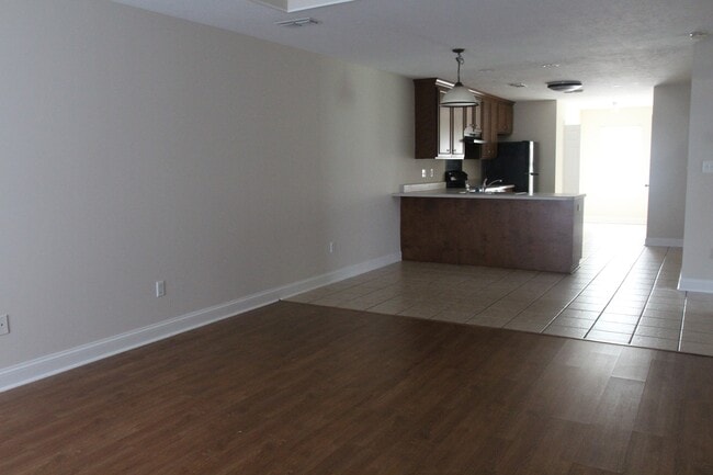 Building Photo - 134 Westcott Ln