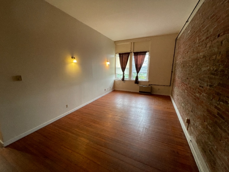 Primary Photo - 41 Academy St