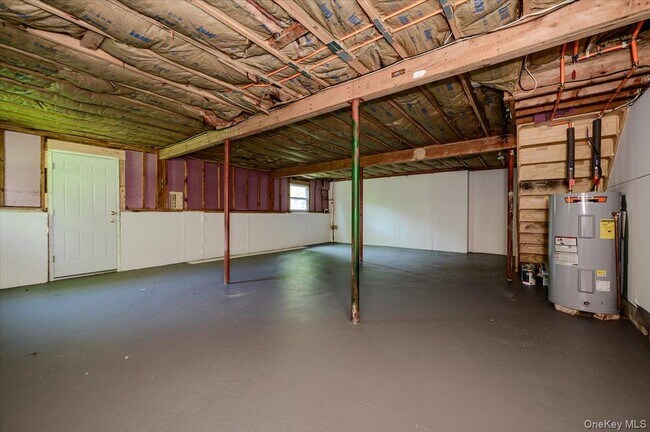 Building Photo - 43 Evert St