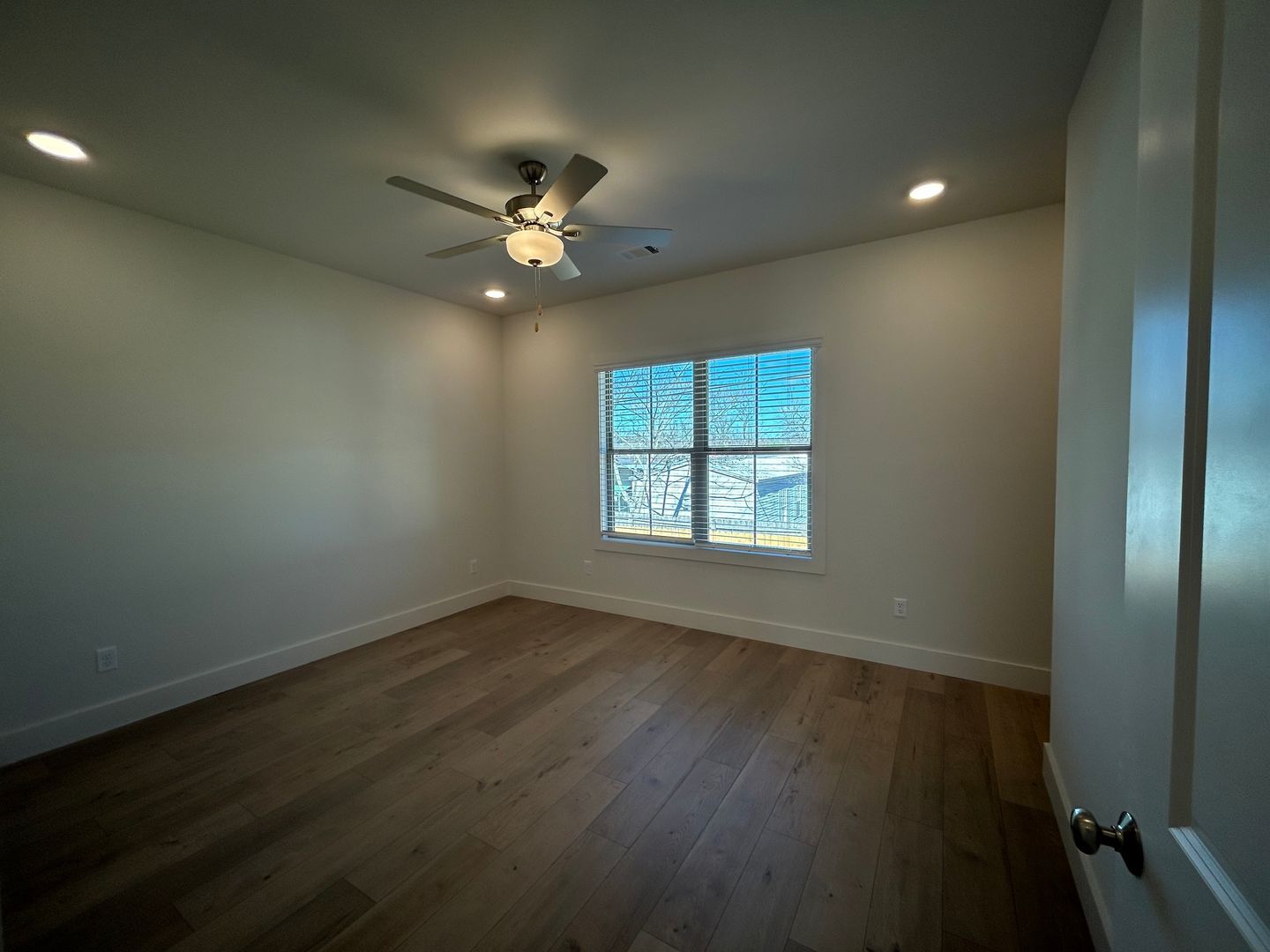 Building Photo - 1233 Tigers Tail Trl