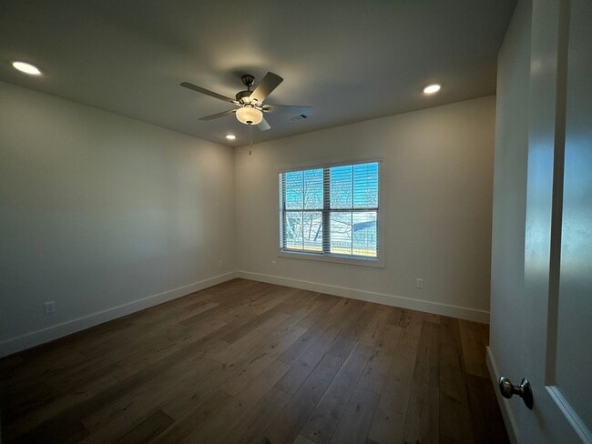 Building Photo - Brand New Townhome off Wire Rd, Close to Vet School and City Soccer Complex