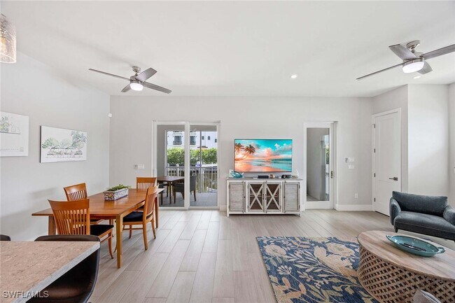 Building Photo - 1395 Curlew Ave