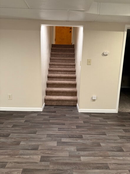 Building Photo - 301 Geddis St