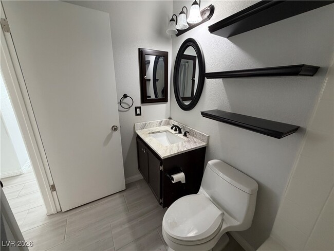 Building Photo - 2335 Bowstring Dr