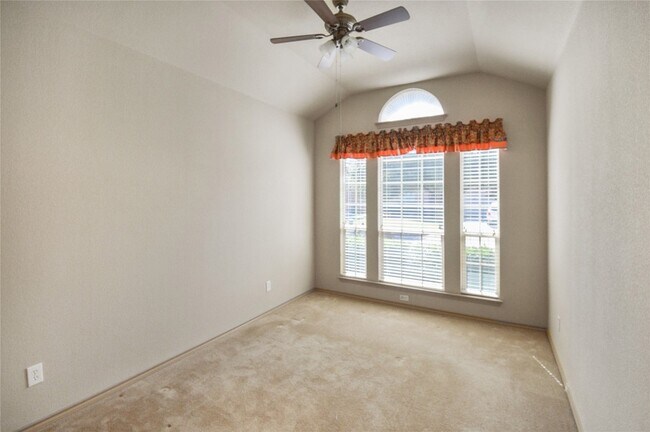 Building Photo - 3304 Stonecrop Trail