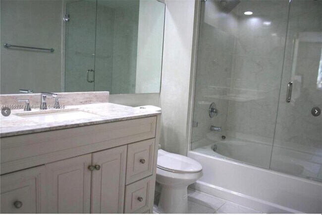 Building Photo - 2 bedroom in Aventura FL 33180