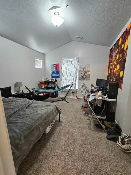 Building Photo - 14648 McKellen Dr