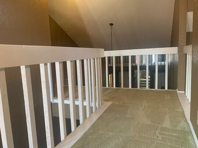 Building Photo - *COMING SOON!* 2 Bedroom Garden Style Villa Home In A Prime Location – Near Shopping & Dining!