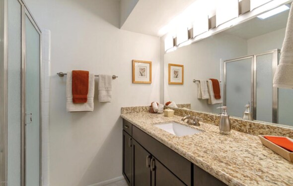 Building Photo - 1231 E Maryland Ave