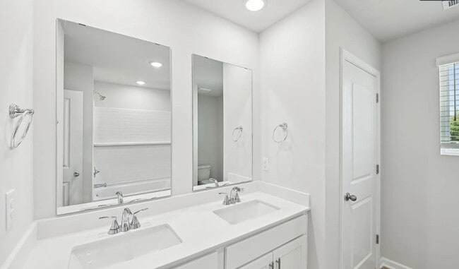 Building Photo - 1208 Whitespire Wy