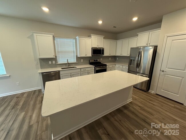 Building Photo - 129 Pampas Pl