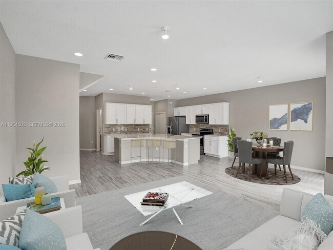 Building Photo - 8330 Rearing Ln