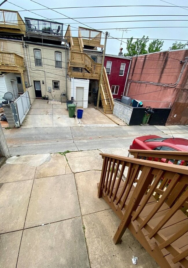 Building Photo - Exceptional 2bed/3ba Patterson Park Home - Large Rear Deck & Parking Pad!