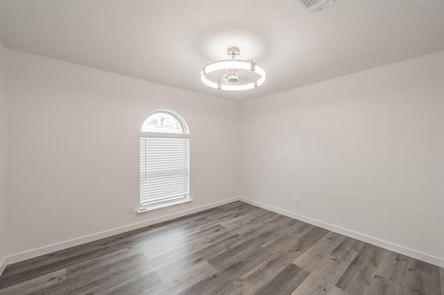 Building Photo - 8409 Glenann Dr