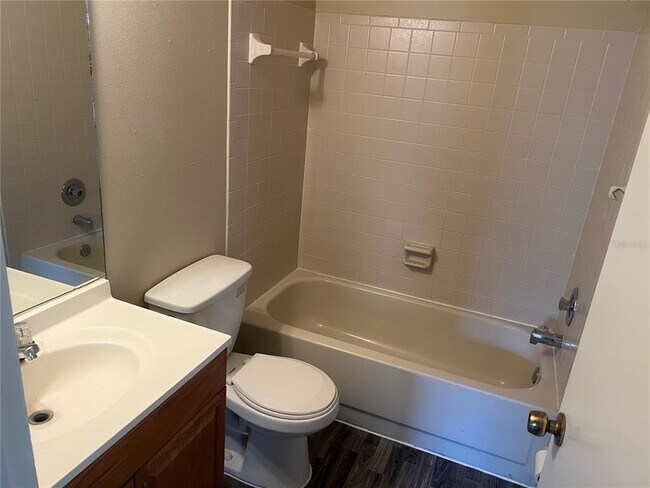 Building Photo - 7266 Pond Cir