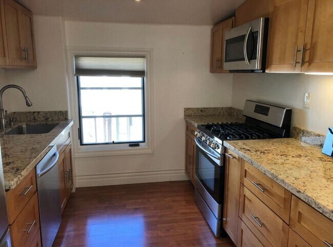 Building Photo - Private ADU with Patio & Panoramic Views of Palo Alto Hills