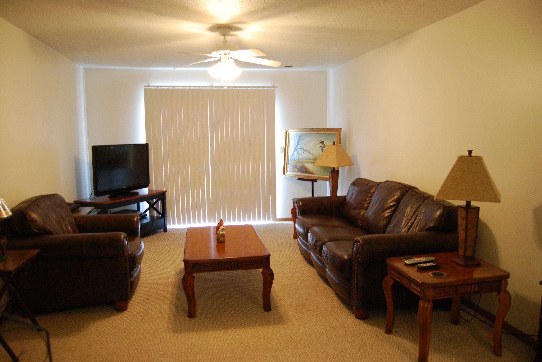 2B/1B View of Living Room from Kitchen - Southwind Apartments