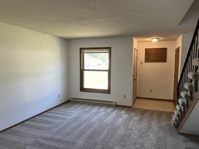 Building Photo - 1509 Devney Dr