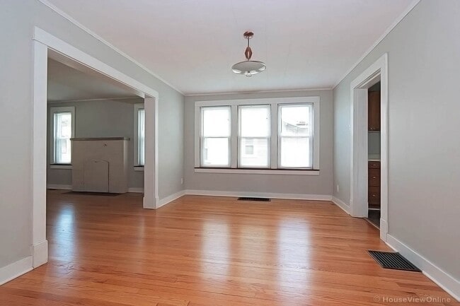 Building Photo - 1511 Whitener St