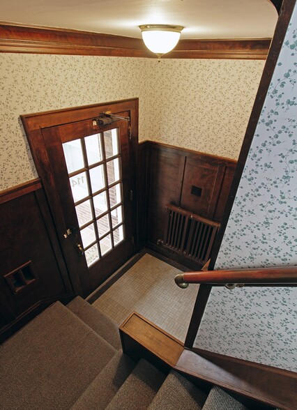 Stairs to Exterior Front Entrance - 114 South Blvd