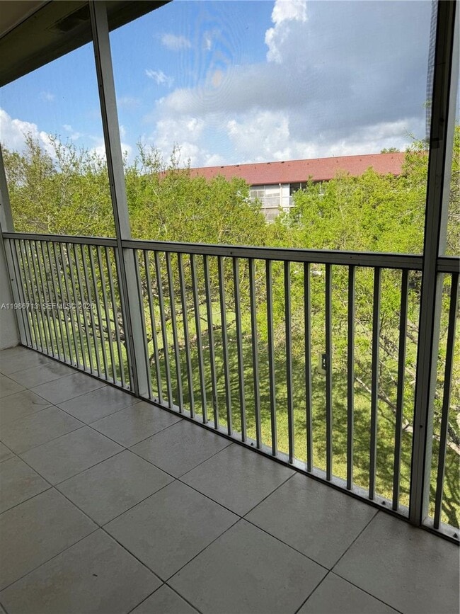 Building Photo - 13355 SW 9th Ct