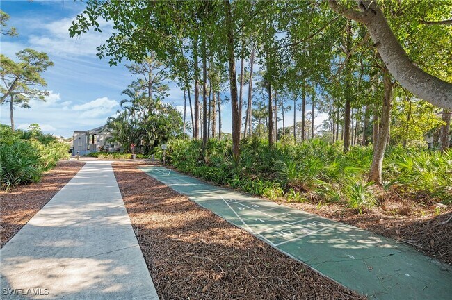 Building Photo - 15330 Cedarwood Ln