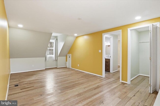 Building Photo - 3454 Tamarack Ct