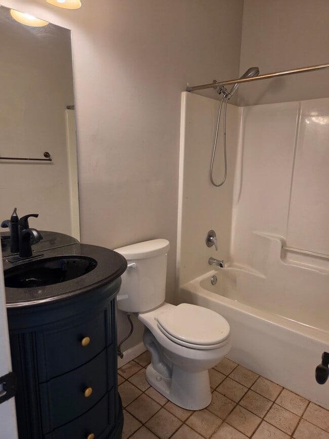 Building Photo - 2607 Quail Ridge Ln SW